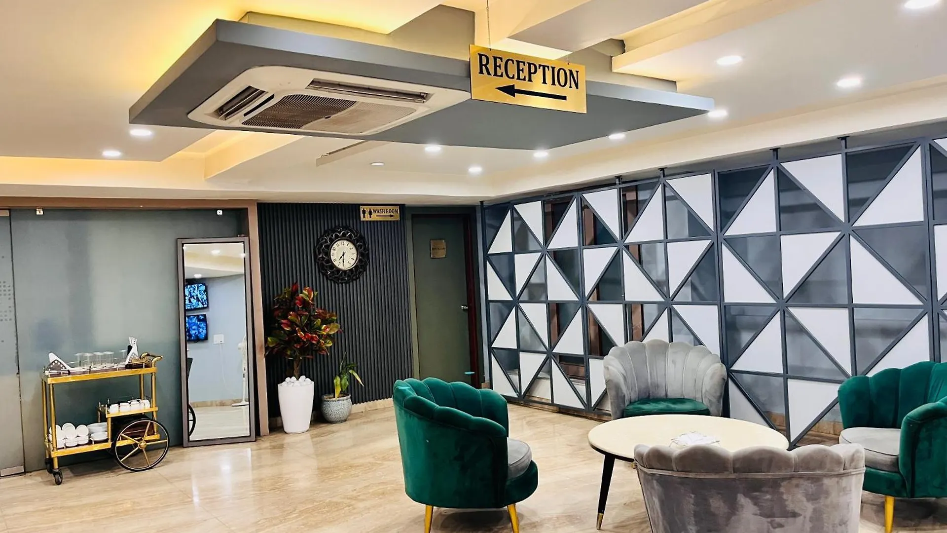 *** Hotel Western Blu Inn Delhi  India