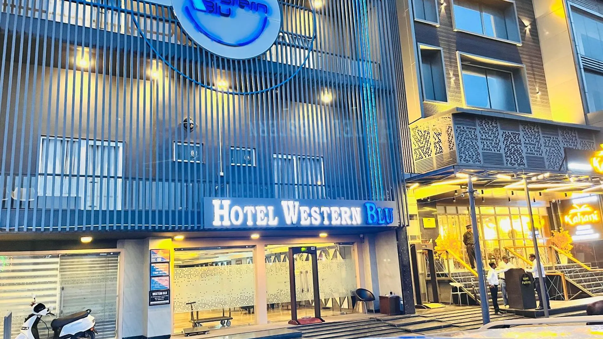 Western Blu Inn Delhi  Hotel Delhi (National Capital Territory of India)