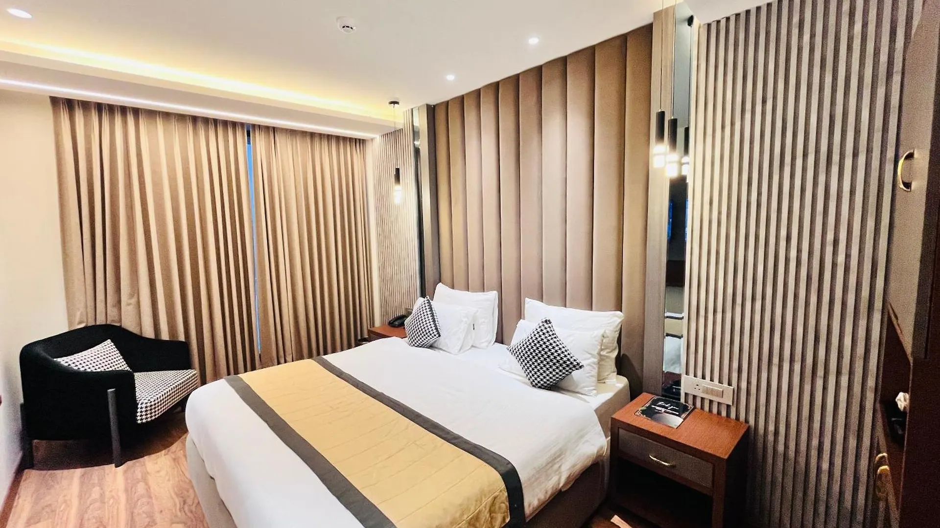 Western Blu Inn Delhi