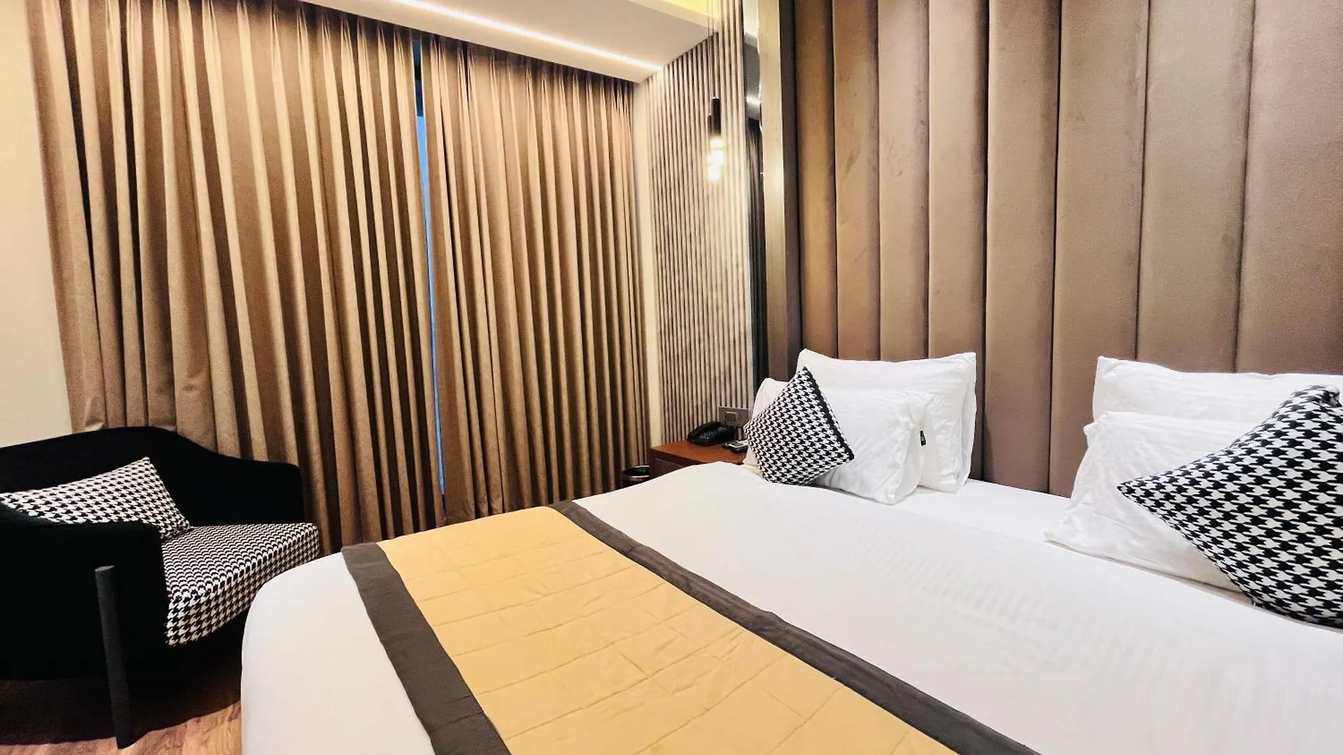 Hotel Western Blu Inn Delhi