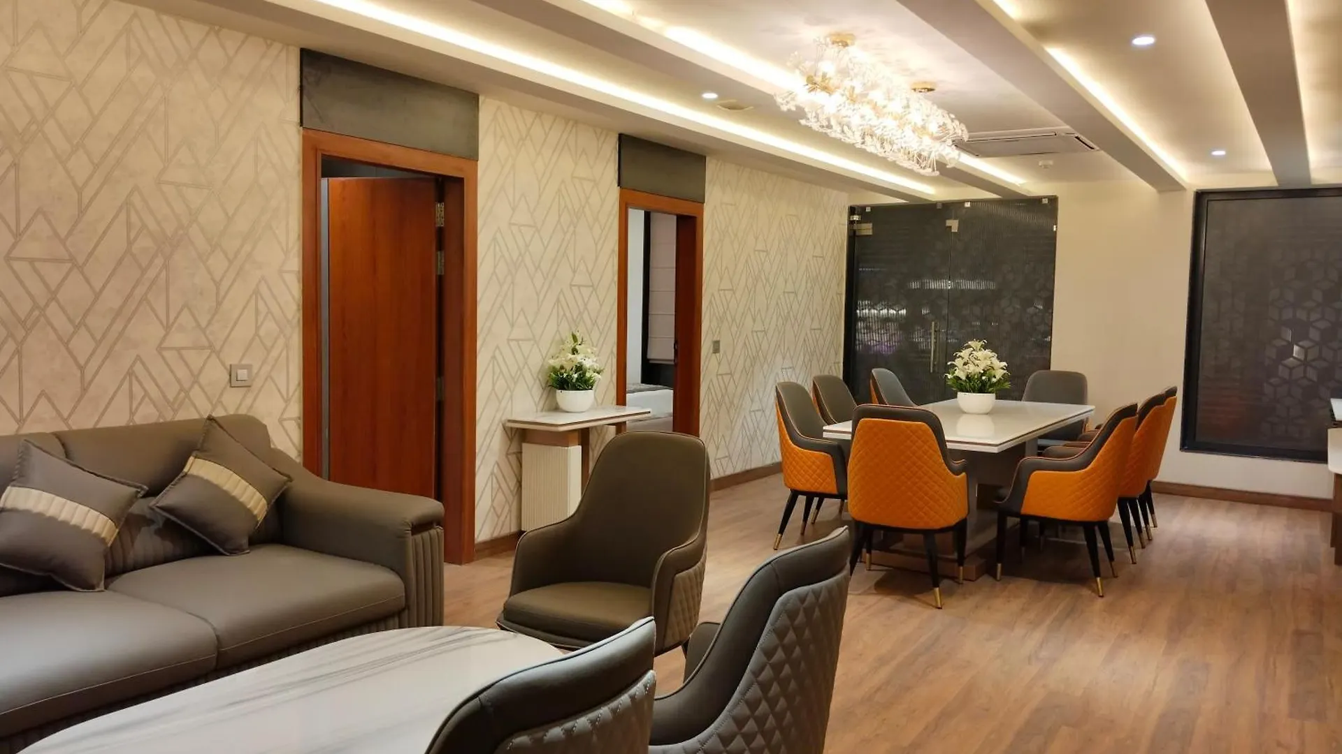 Western Blu Inn Delhi  Hotel Delhi (National Capital Territory of India)